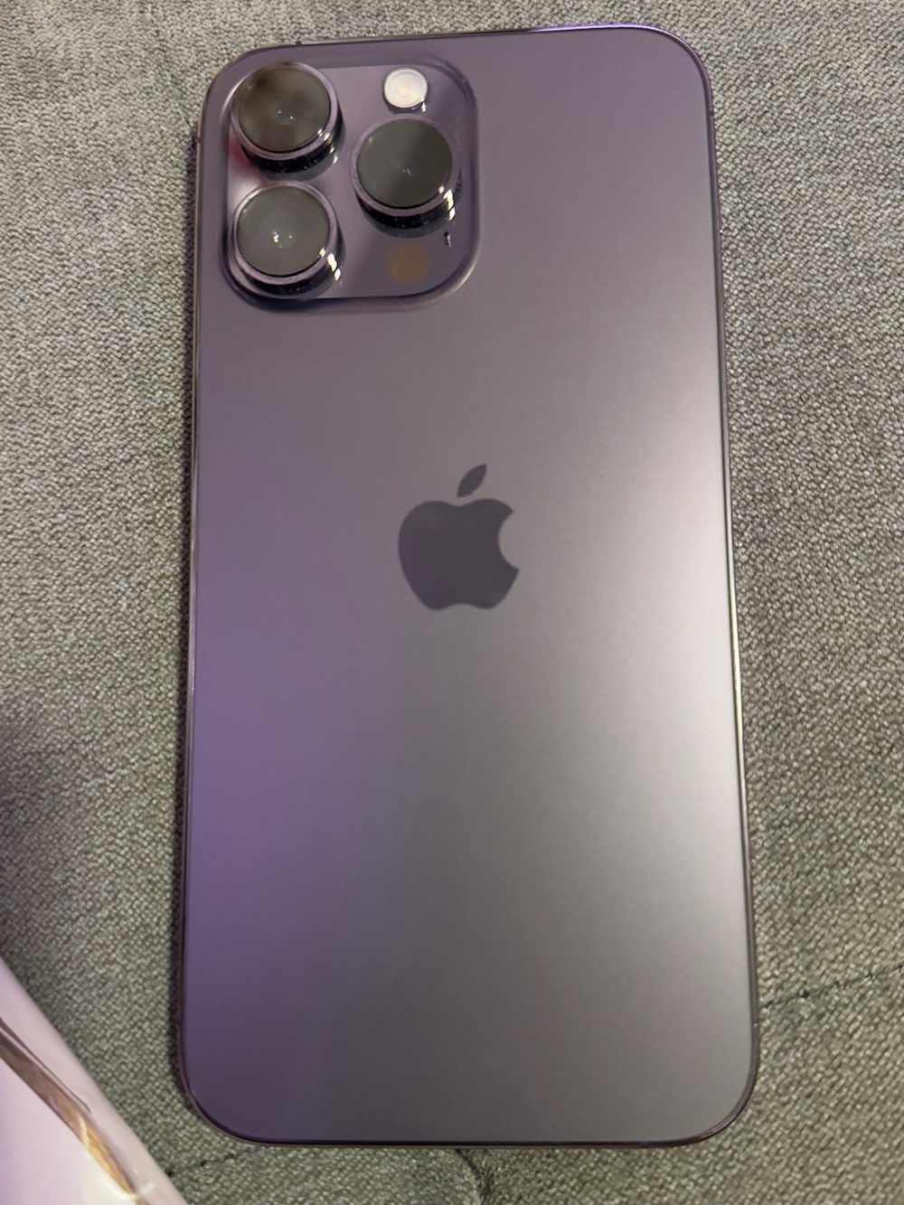 Apple iPhone 14 Pro Max in Deep Purple - 128GB bundle